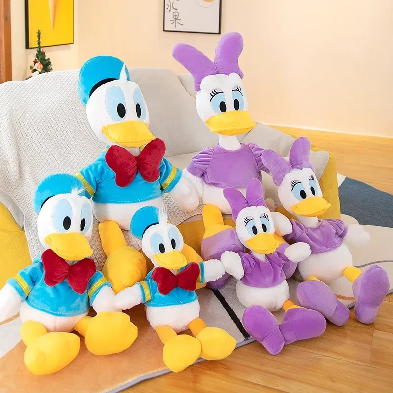 Gran muñeco de peluche de Donald Duck Gran muñeco de peluche de Donald Duck