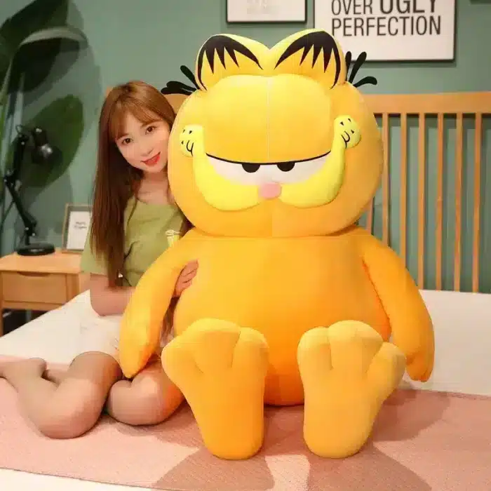 Poupée Géante Garfield en Peluche