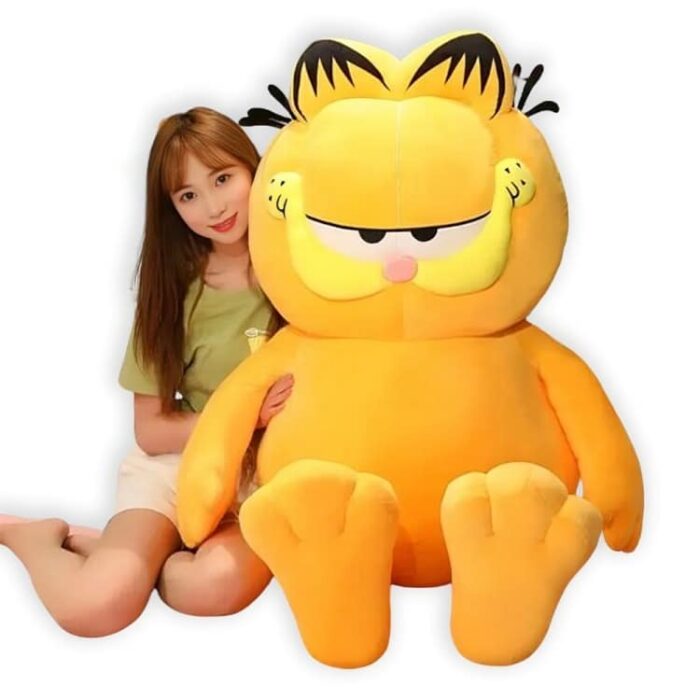 Poupée Géante Garfield en Peluche