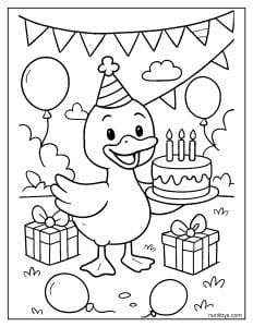ברווז חוגג יום הולדת עם עוגה ובלונים דף צביעה לילדים